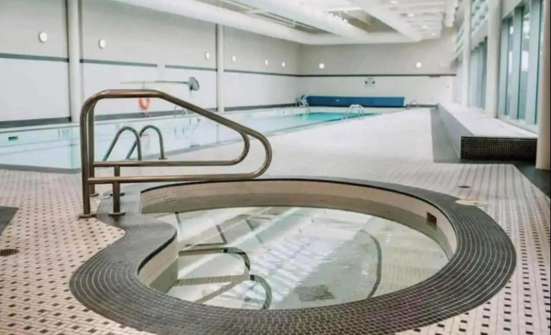 Apartment Spacious One Bedroom & Office Condo With Free Parking & Amenities Vancouver